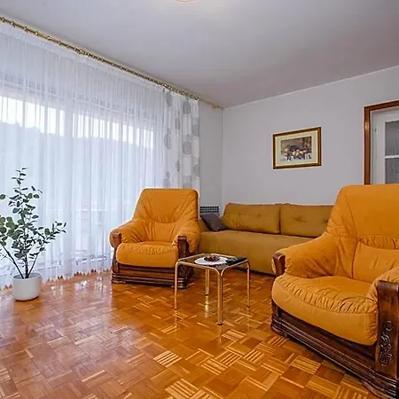 Dionis Hotel