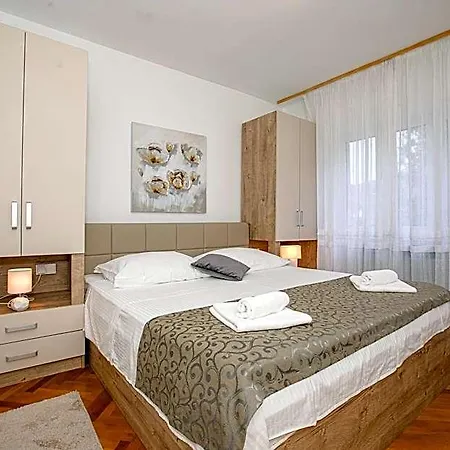 Hotel Dionis