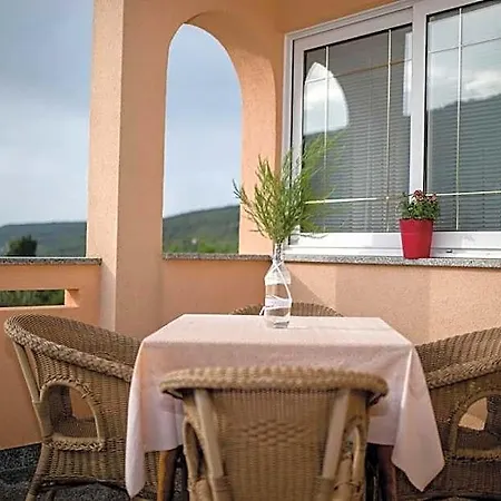 Dionis Hotel Rab Town
